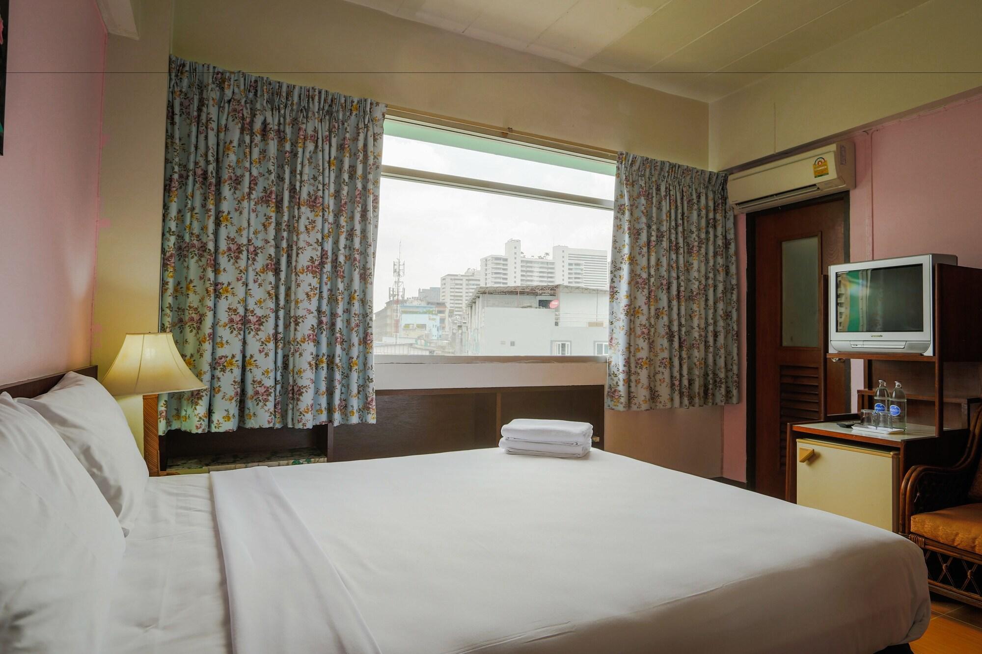 Ruamchitt Travelodge 방콕 외부 사진
